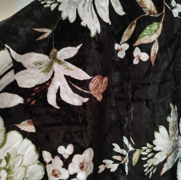 Acting Pro Black Floral Velour Duster/Cardigan~ Size XL - Picture 4 of 8
